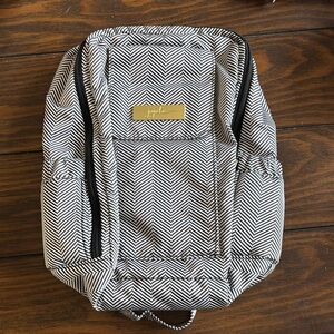 Ju-Ju-Be Black and White Baby Bag with Stylish Design